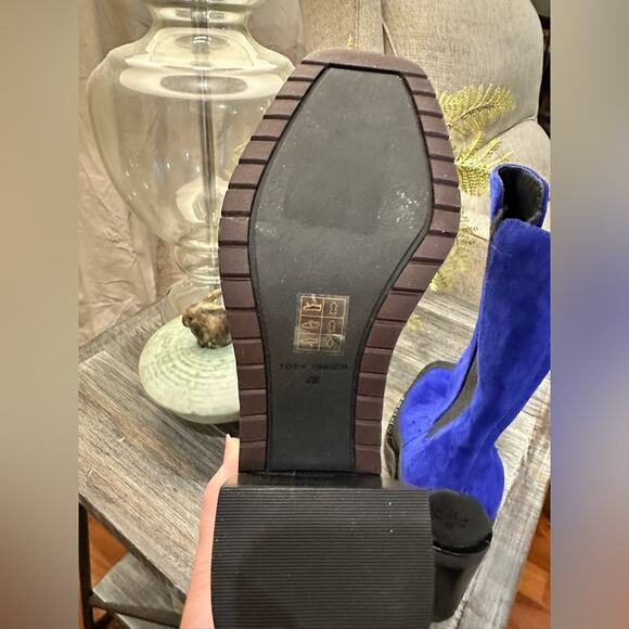 Tory Burch
Expedition 85mm Chelsea boots - Picture 7 of 10